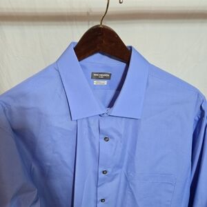 Van Heusen Men's Classic Blue Dress Shirt  Size: 18  34/35